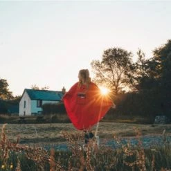 Poncho Pluie Urbain THE PEOPLE'S PONCHO 3.0 Rouge 13 Poncho Pluie Urbain THE PEOPLE'S PONCHO 3.0 Rouge -VTT Boutique de vente poncho pluie urbain the people s poncho 30 rouge 5